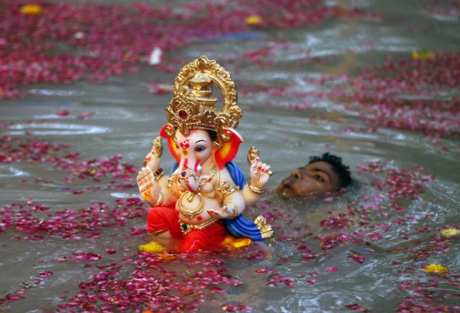 Ganesh Visarjan Images 2016 - Anant Chaturdashi Celebration in India